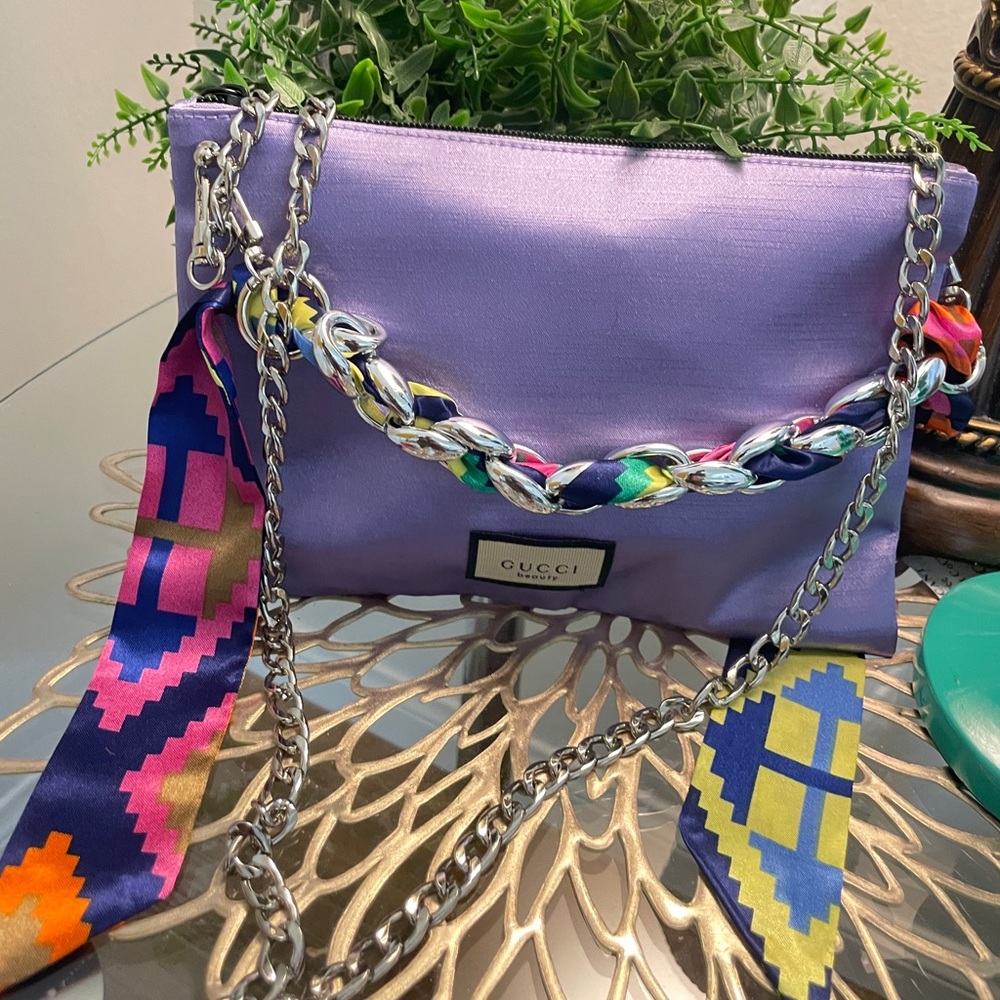 Gucci - Picture 2 of 14